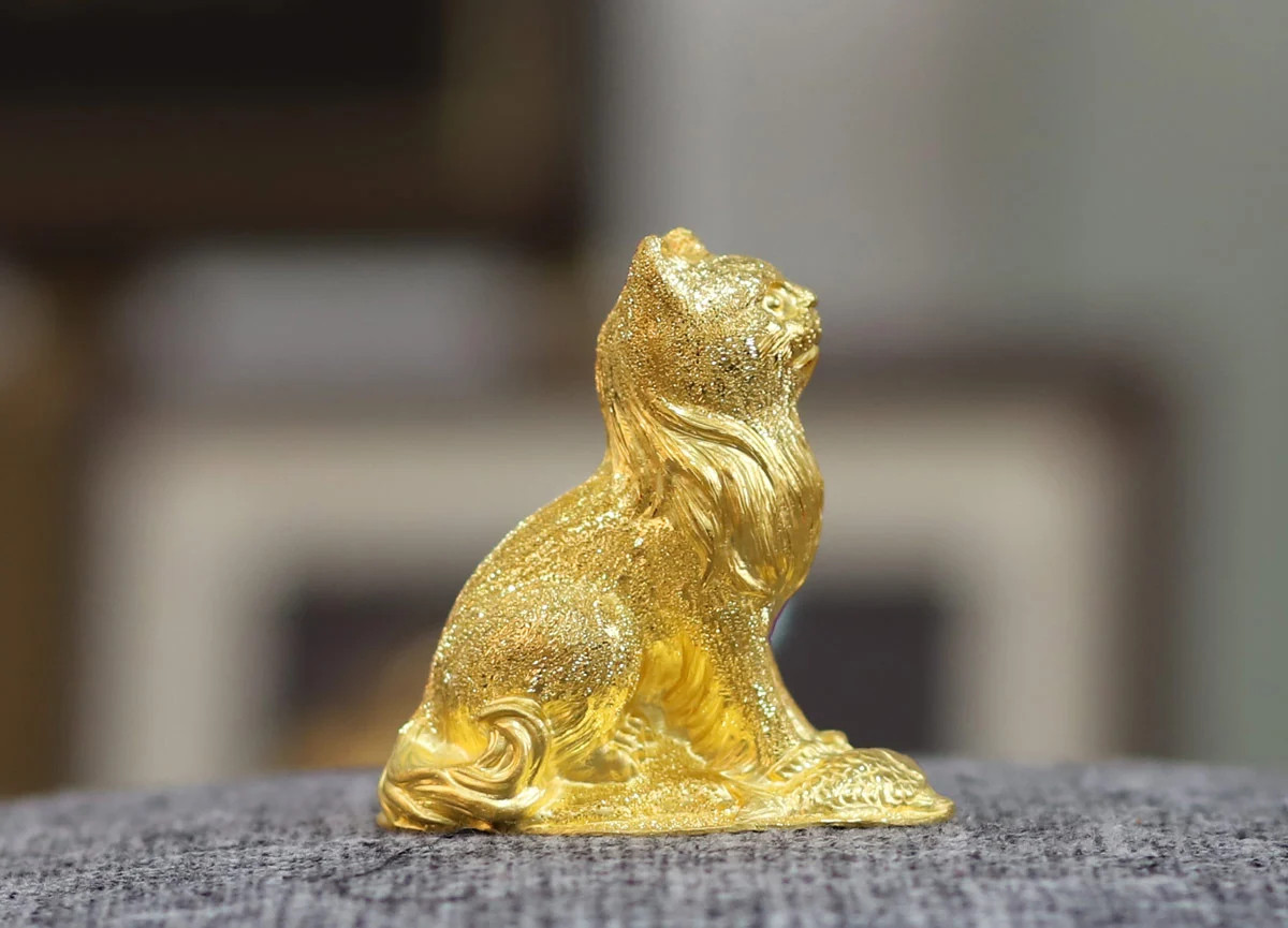 Tượng mèo đúc vàng nguyên khối: Khẳng định đẳng cấp giá trị quà tặng tết