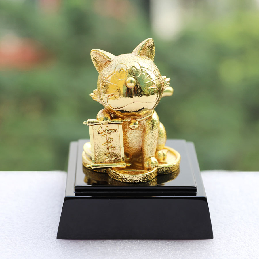 Tượng mèo Thần Tài mạ vàng được Golden Gift đưa ra thị trường dịp Tết năm 2023